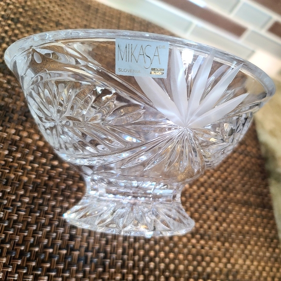 Mikasa Waterford Crystal Bowl - Picture 7 of 7